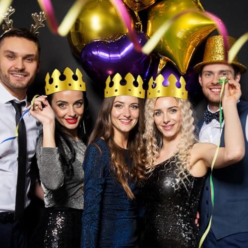 Golden King Birthday Crown, 100pcs Adjustable Paper Hats for Party Photo Props